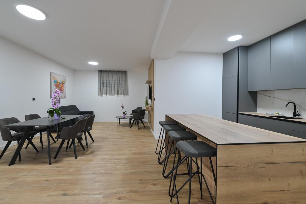 The Eagle Apartment Новаля Екстериор снимка